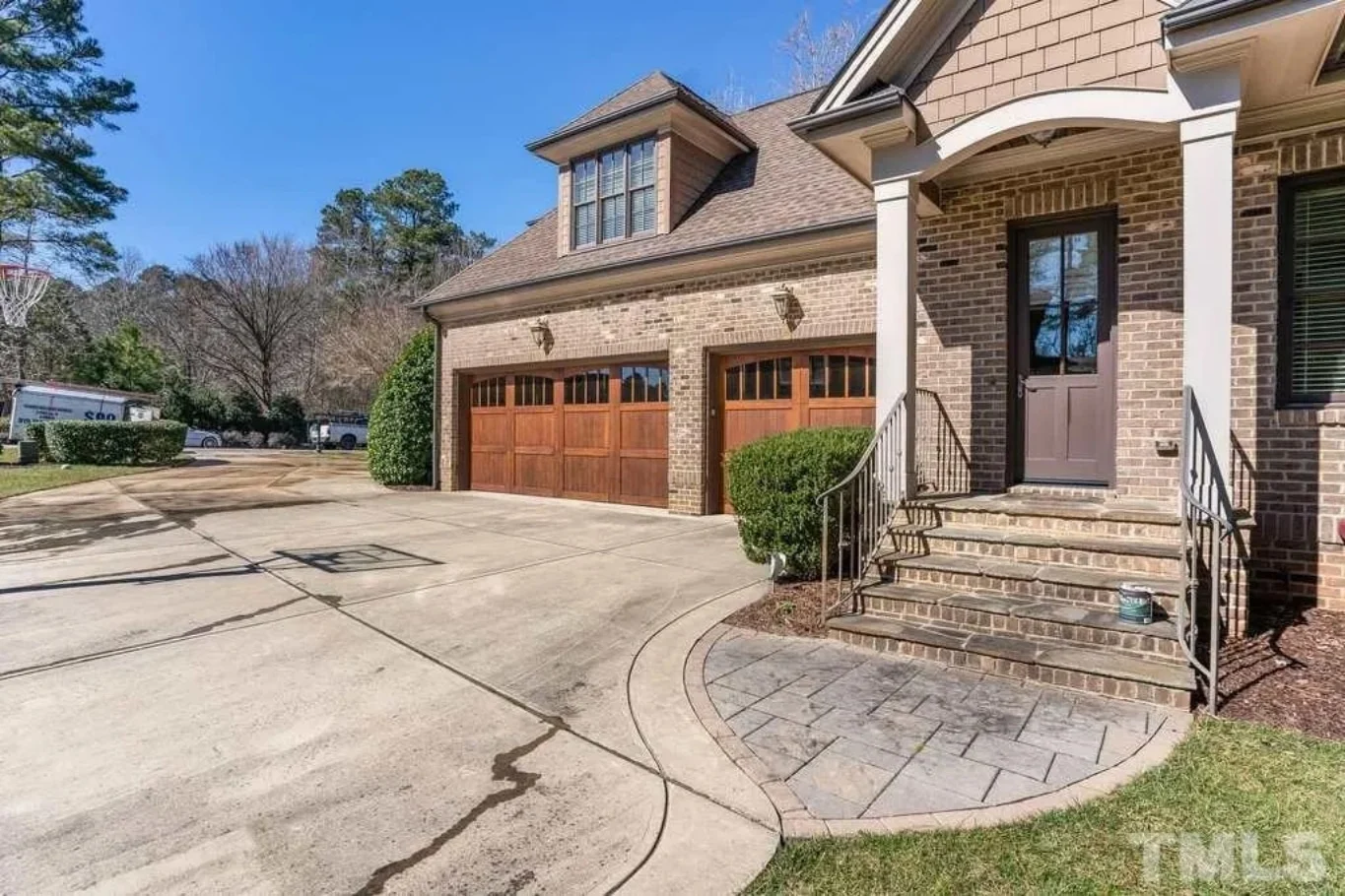 9-1829B HOUSE PLAN - Elegant House Plan with CAD Designs, Spacious Layout & Features 5 Elegant 2-Story House Plan with Vaulted Ceilings and Outdoor Living