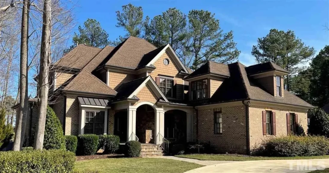 Elegant 2-Story House Plan with Vaulted Ceilings and Outdoor Living