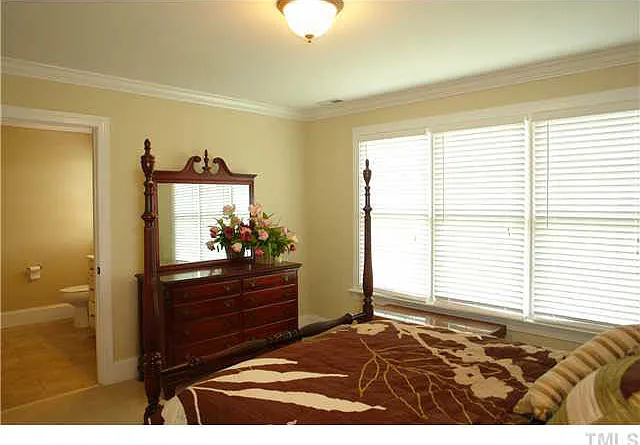 b5f8368dbbb1ef02d89180bc26b64945-cc_ft_768