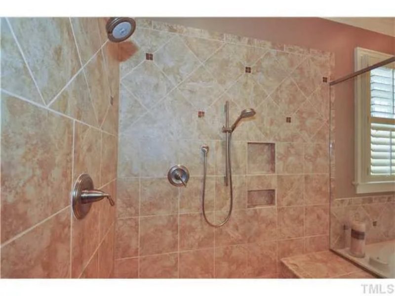 Traditional Craftsman Home Plan with Vaulted Ceilings & Open Floor Layout