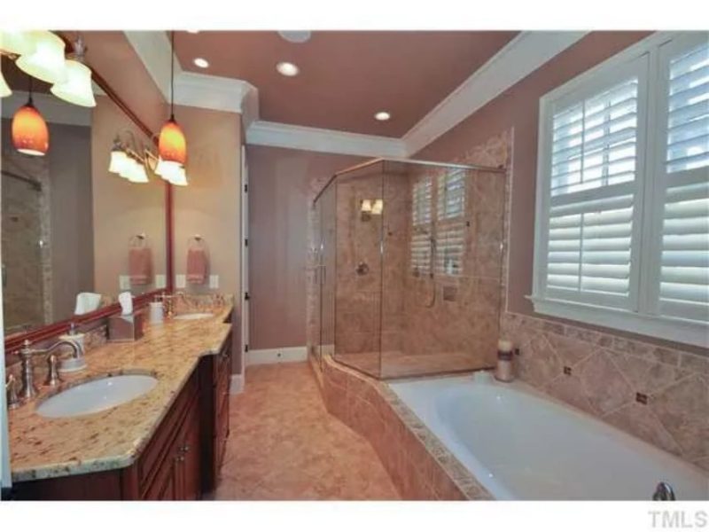 Traditional Craftsman Home Plan with Vaulted Ceilings & Open Floor Layout