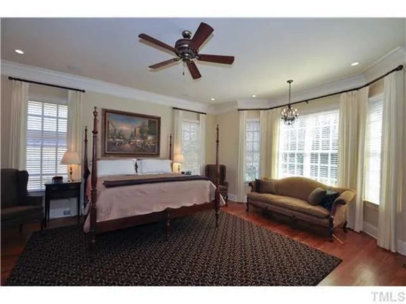 Traditional Craftsman Home Plan with Vaulted Ceilings & Open Floor Layout