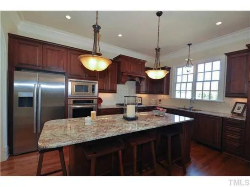 Traditional Craftsman Home Plan with Vaulted Ceilings & Open Floor Layout