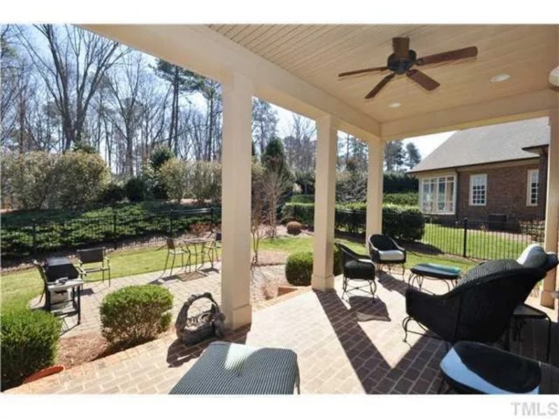 Traditional Craftsman Home Plan with Vaulted Ceilings & Open Floor Layout