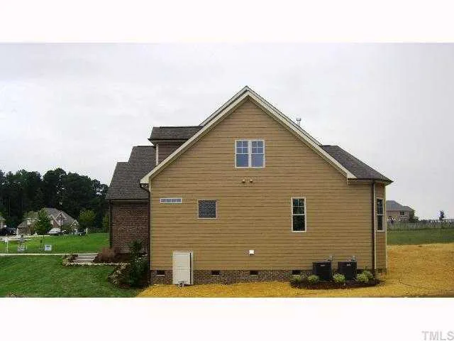 lfe15b741-m2rd-w1280_h960