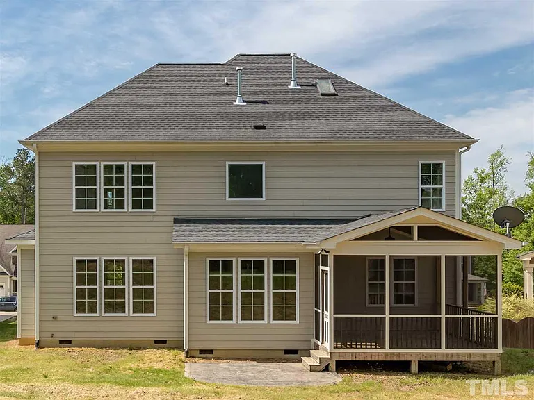 0e2275fbc1ed999a7cdfab5775000f1f-cc_ft_768