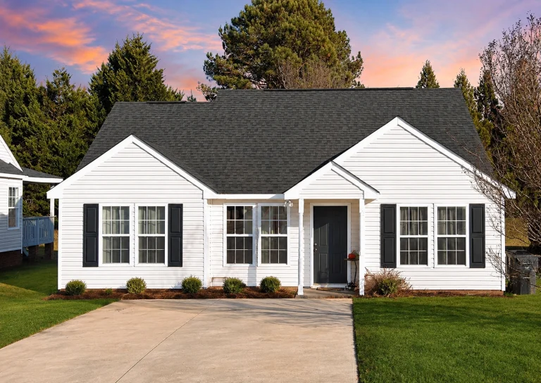 Craftsman House Plans 2 Plan 8-1425 - The Ross Manor | Traditional Ranch - 3-Bed, 2-Bath, 1,141 SF