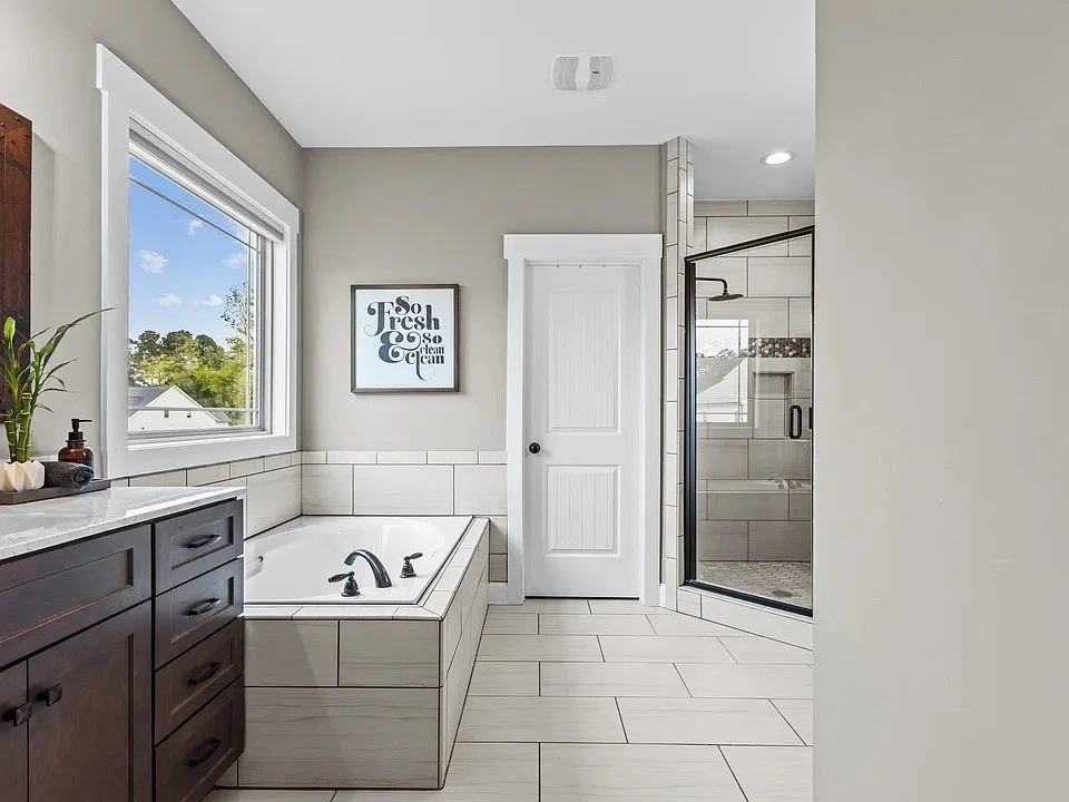 0fadc8d1ca54b54fc223bdd987d6310c-cc_ft_960