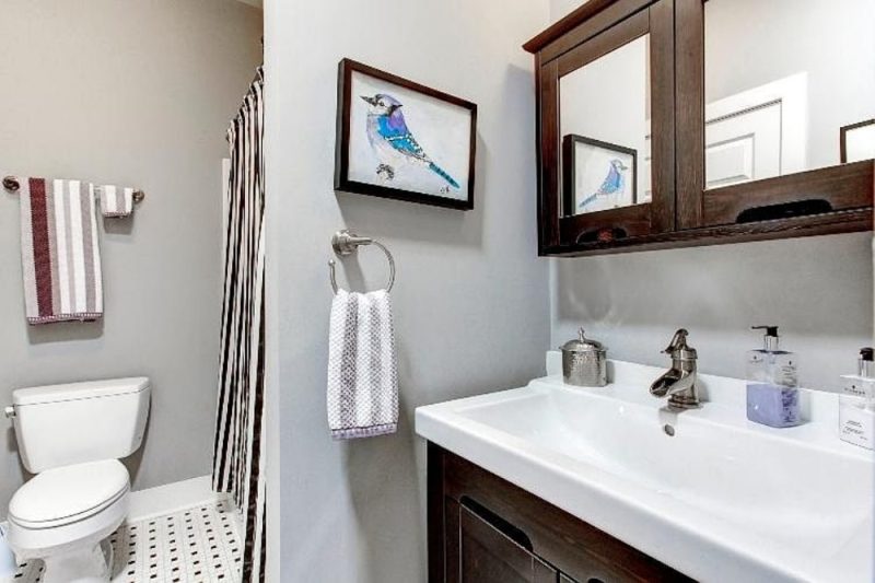 Spacious 3-Bedroom Single-Story House Plan with Detached Garage