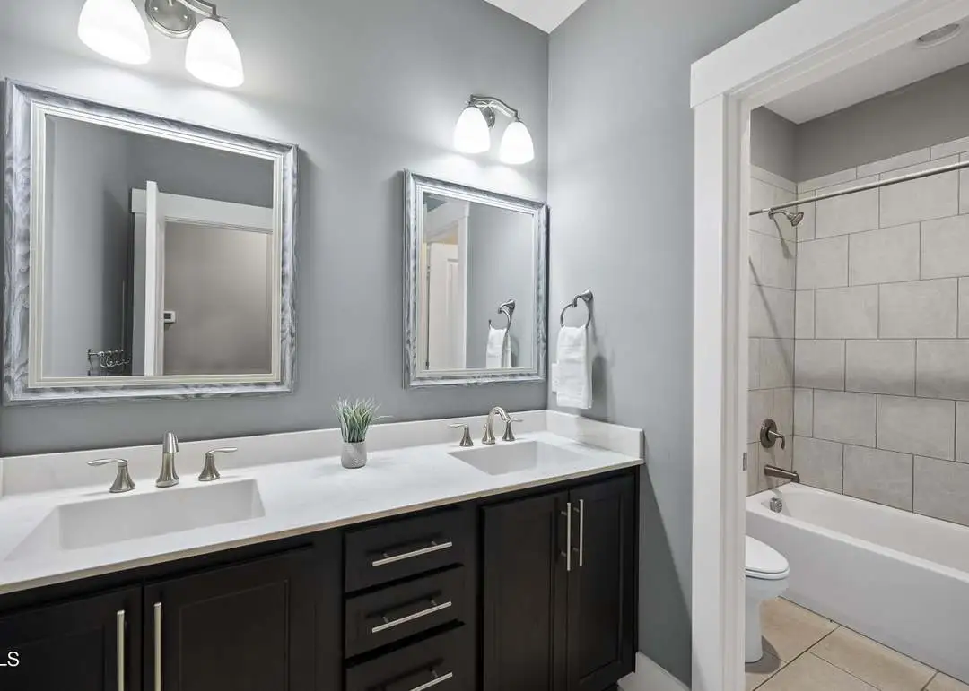 genMid.10021448_33_0