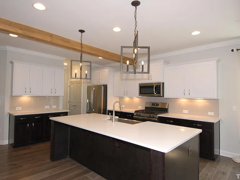 349869ef0b130854d343b6a5ed3d35e0-cc_ft_768