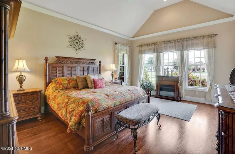 Elegant 2-Story Home Plan with 4 Beds, CAD Blueprint Designs