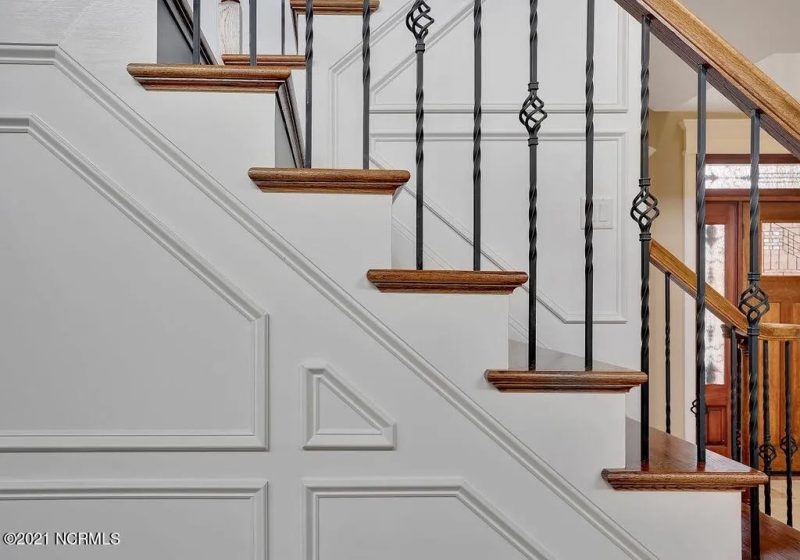 Elegant 2-Story Home Plan with 4 Beds, CAD Blueprint Designs