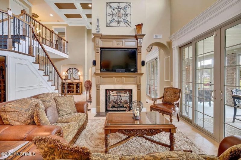 Elegant 2-Story Home Plan with 4 Beds, CAD Blueprint Designs