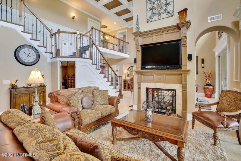 Elegant 2-Story Home Plan with 4 Beds, CAD Blueprint Designs