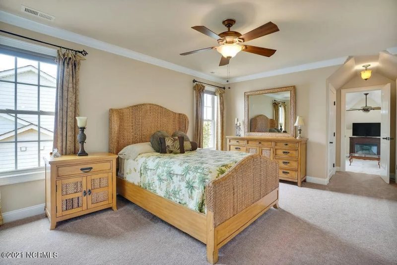 Elegant 2-Story Home Plan with 4 Beds, CAD Blueprint Designs