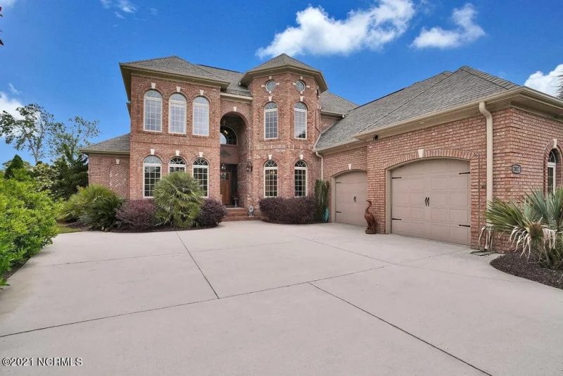 Elegant 2-Story Home Plan with 4 Beds, CAD Blueprint Designs