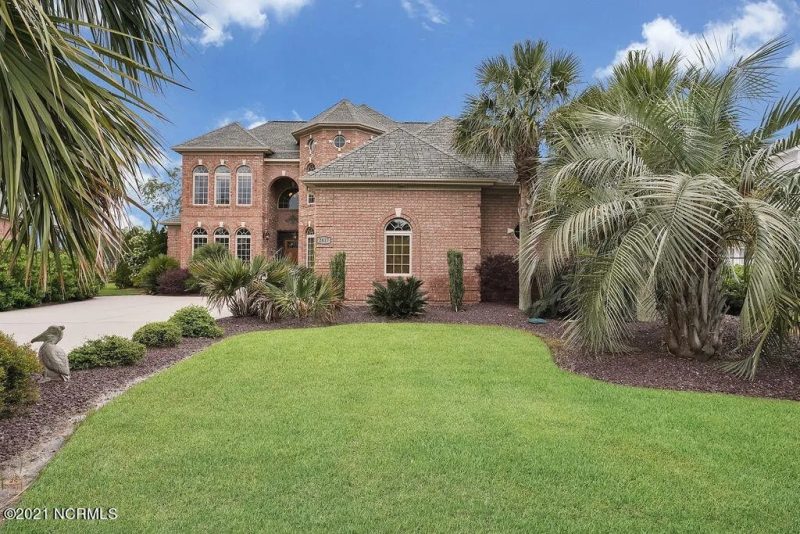 Elegant 2-Story Home Plan with 4 Beds, CAD Blueprint Designs