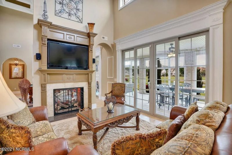 Elegant 2-Story Home Plan with 4 Beds, CAD Blueprint Designs