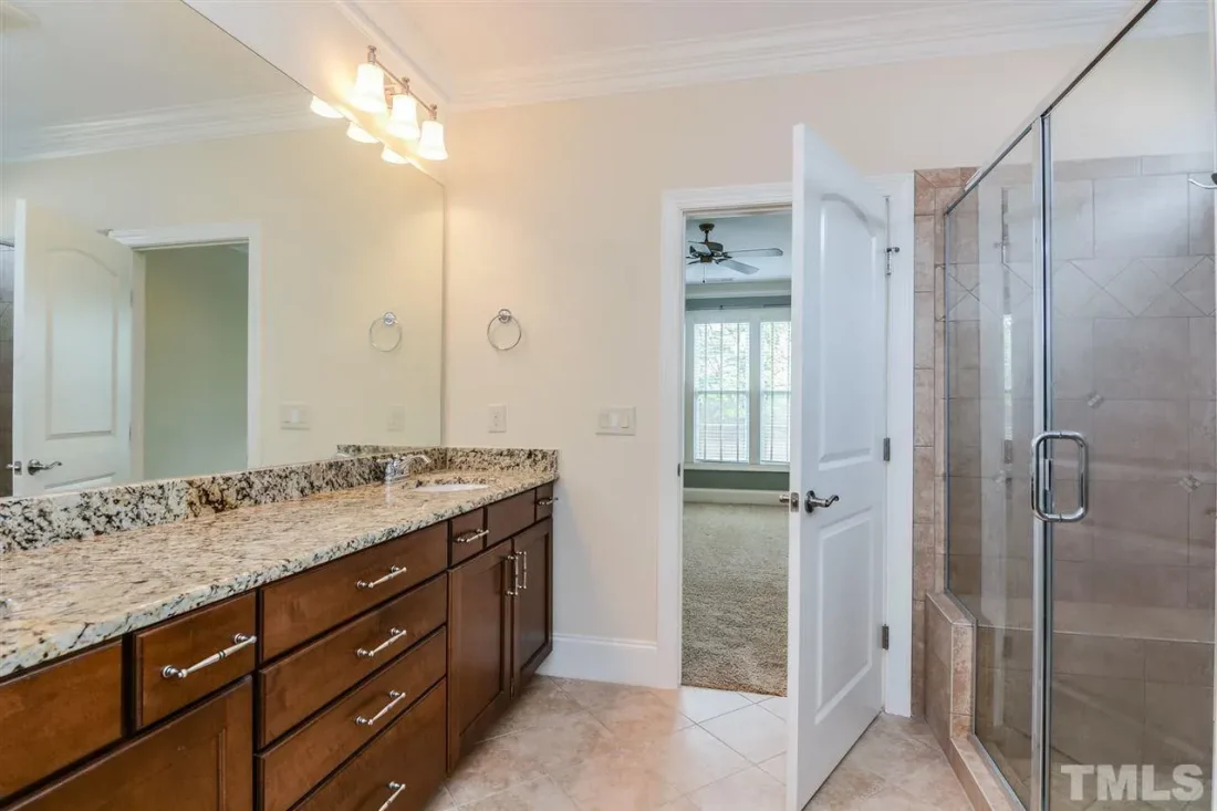 86a18d4b0a6f807ef45c710e4ccacde1l-m11rd-w1280_h960