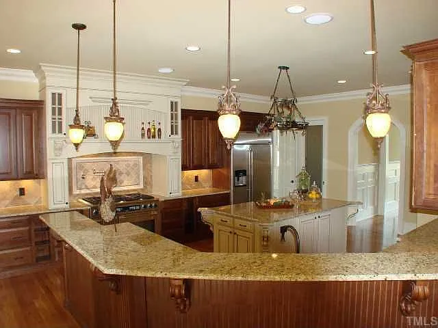 ef5a4a7aaea1bcfda0cb06c54a145ef2-cc_ft_768