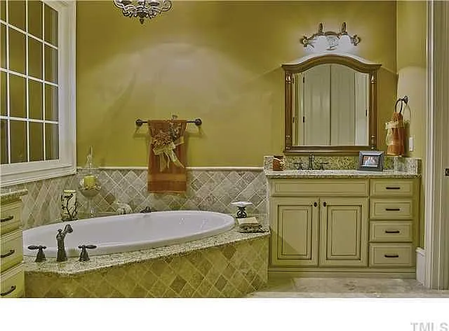 f9e99f3ed81138947f8b303865d206fc-cc_ft_768