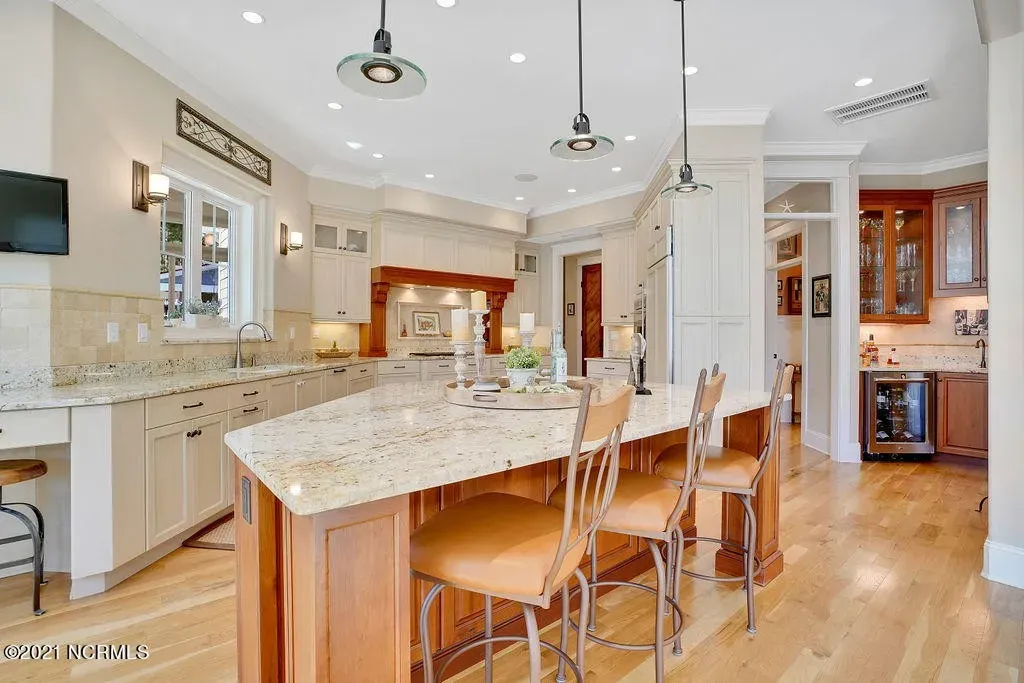 e9573b52a6743ac35a0fa4f7d6df05ddl-m1315632594rd-w1280_h960