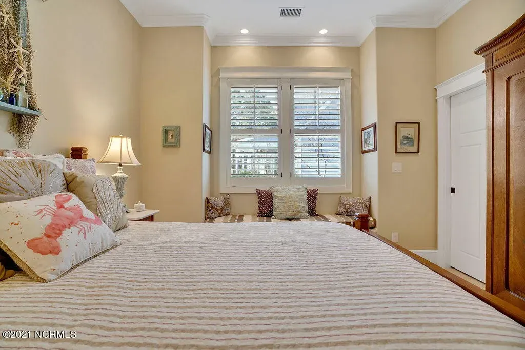 e9573b52a6743ac35a0fa4f7d6df05ddl-m1565134984rd-w1280_h960