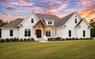 Plan  20-1989 - The Taylor Manor |  Craftsman Farmhouse - 4-Bed, 2.5-Bath, 2,589 SF