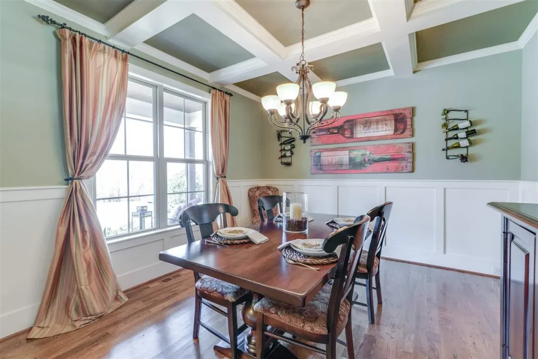 MODERN CRAFTSMAN (5)