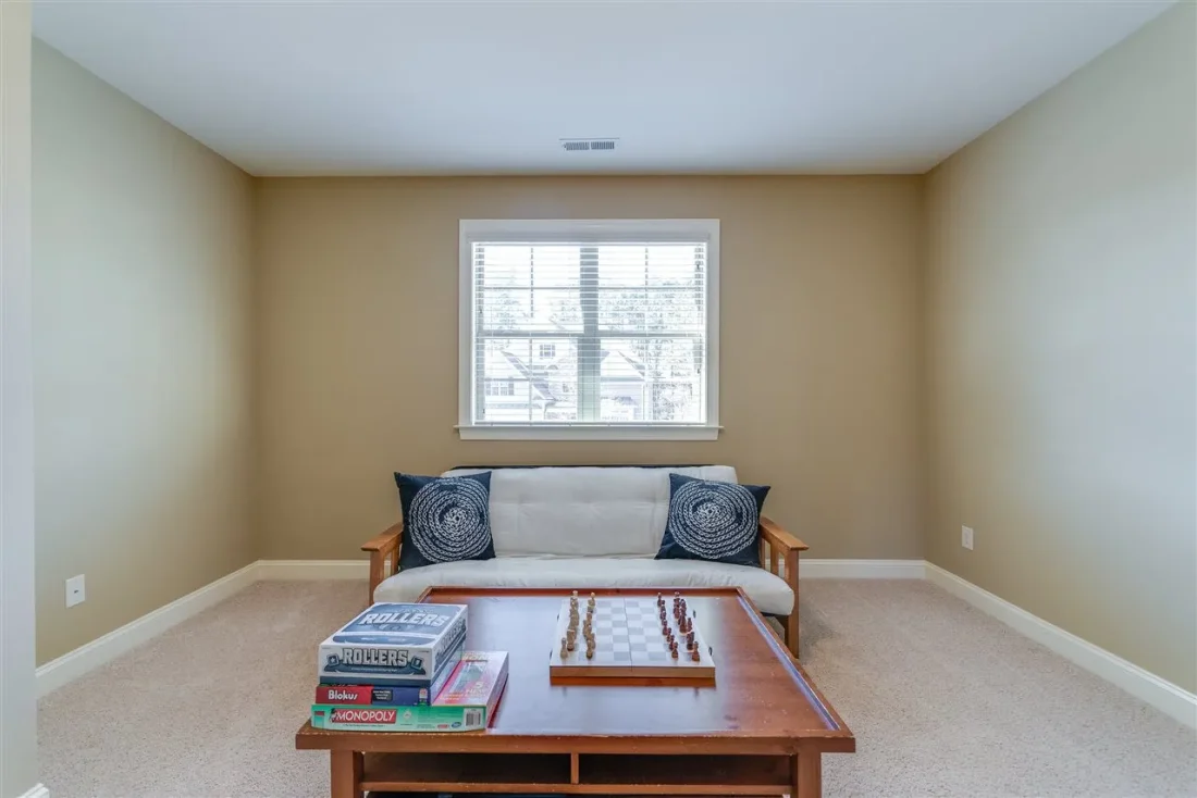 MODERN CRAFTSMAN (16)