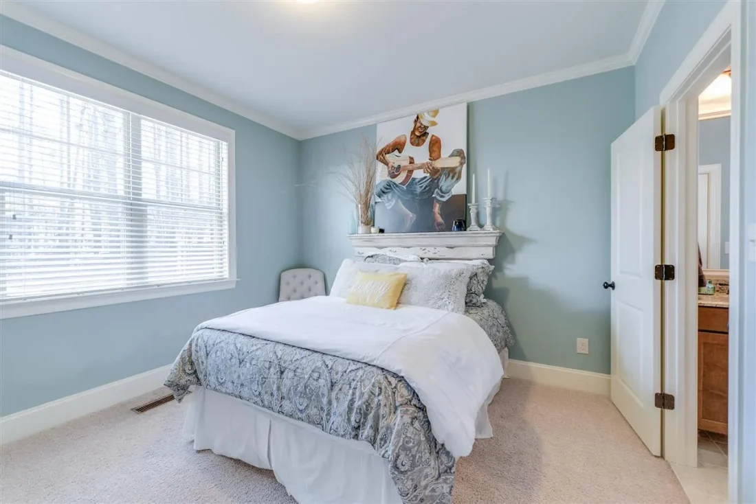 MODERN CRAFTSMAN (18)