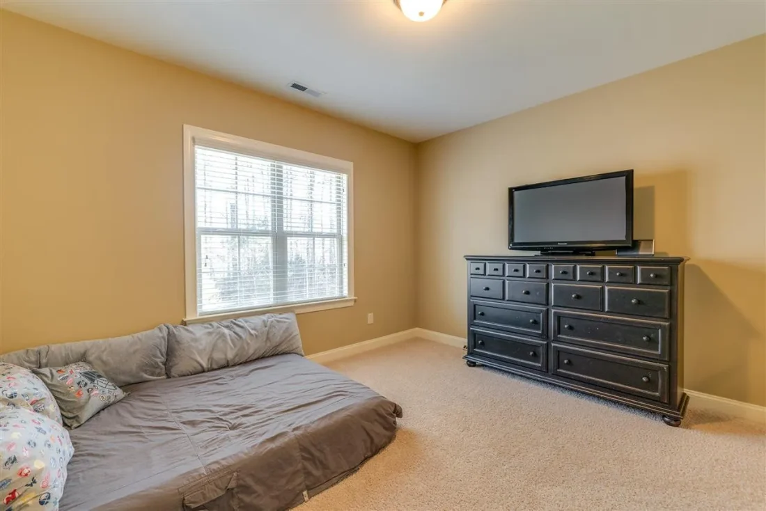 MODERN CRAFTSMAN (22)