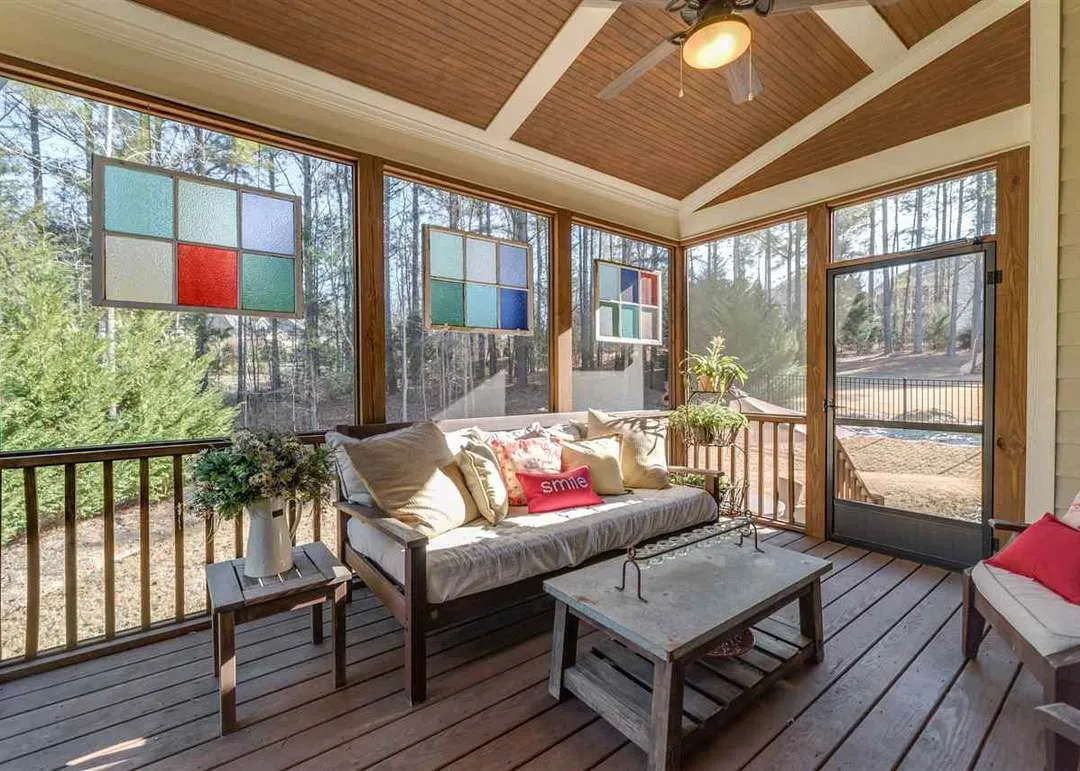 MODERN CRAFTSMAN (28)