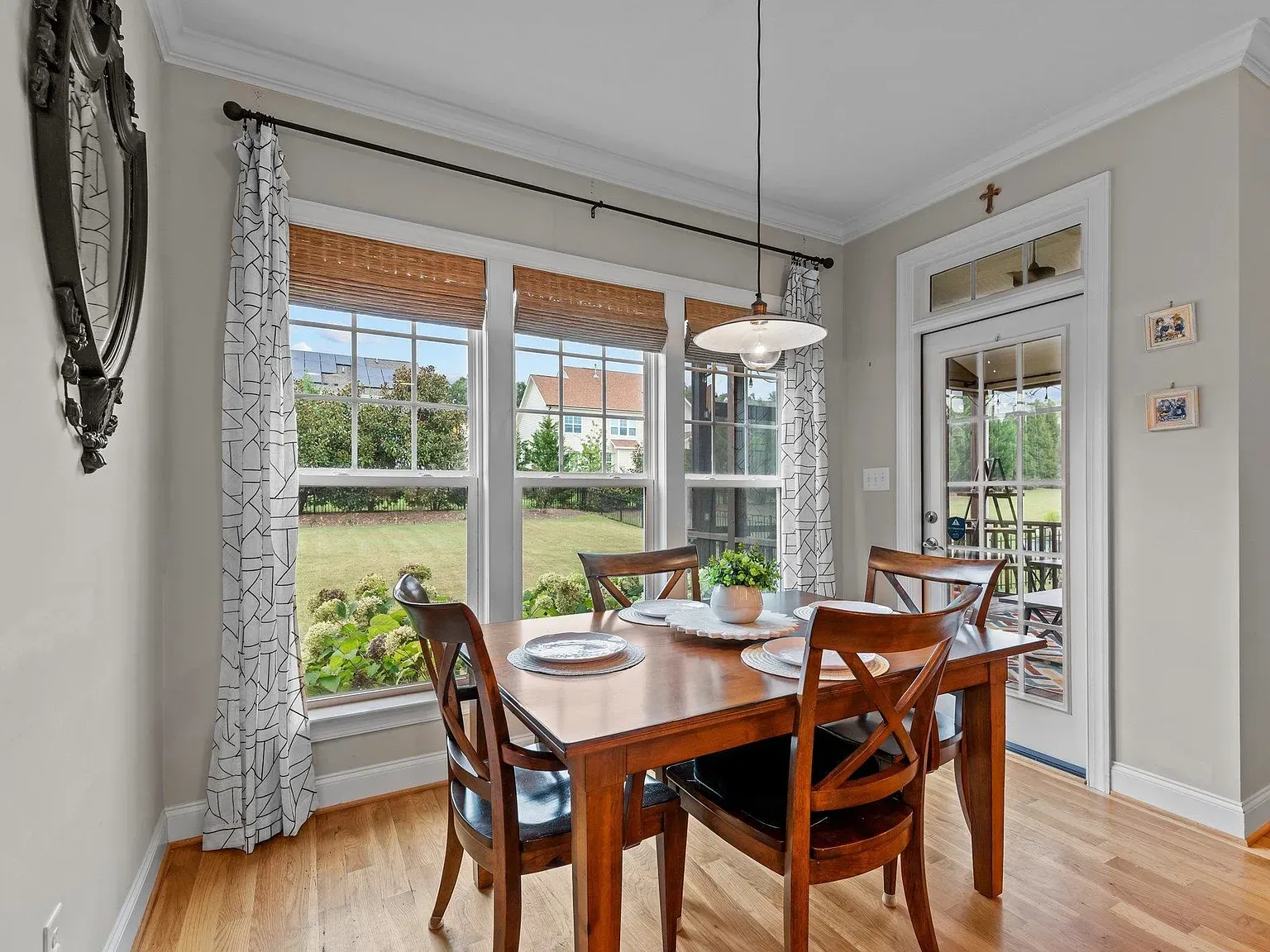 MODERN CRAFTSMAN (5)