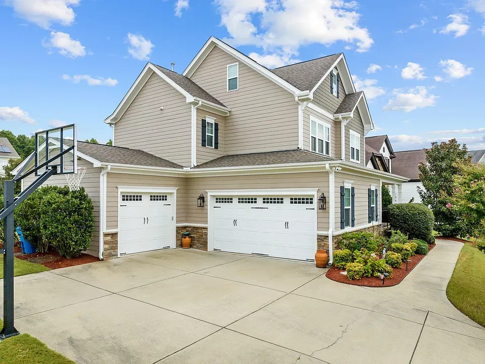 MODERN CRAFTSMAN (7)