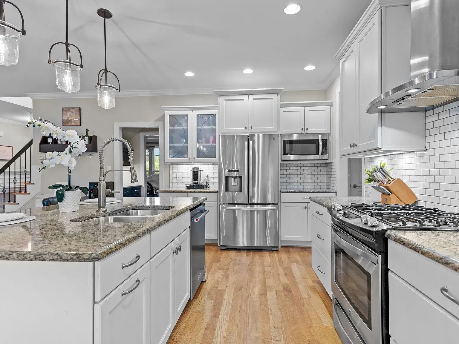 MODERN CRAFTSMAN (12)