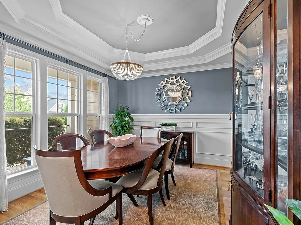 MODERN CRAFTSMAN (15)