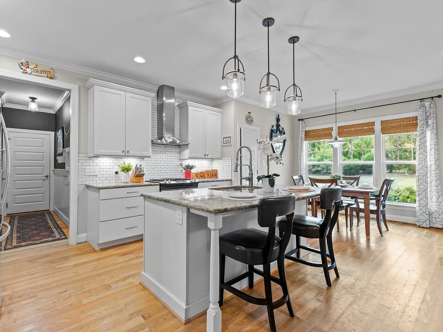 MODERN CRAFTSMAN (21)