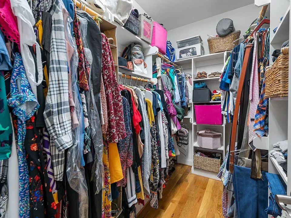 MODERN CRAFTSMAN (27)