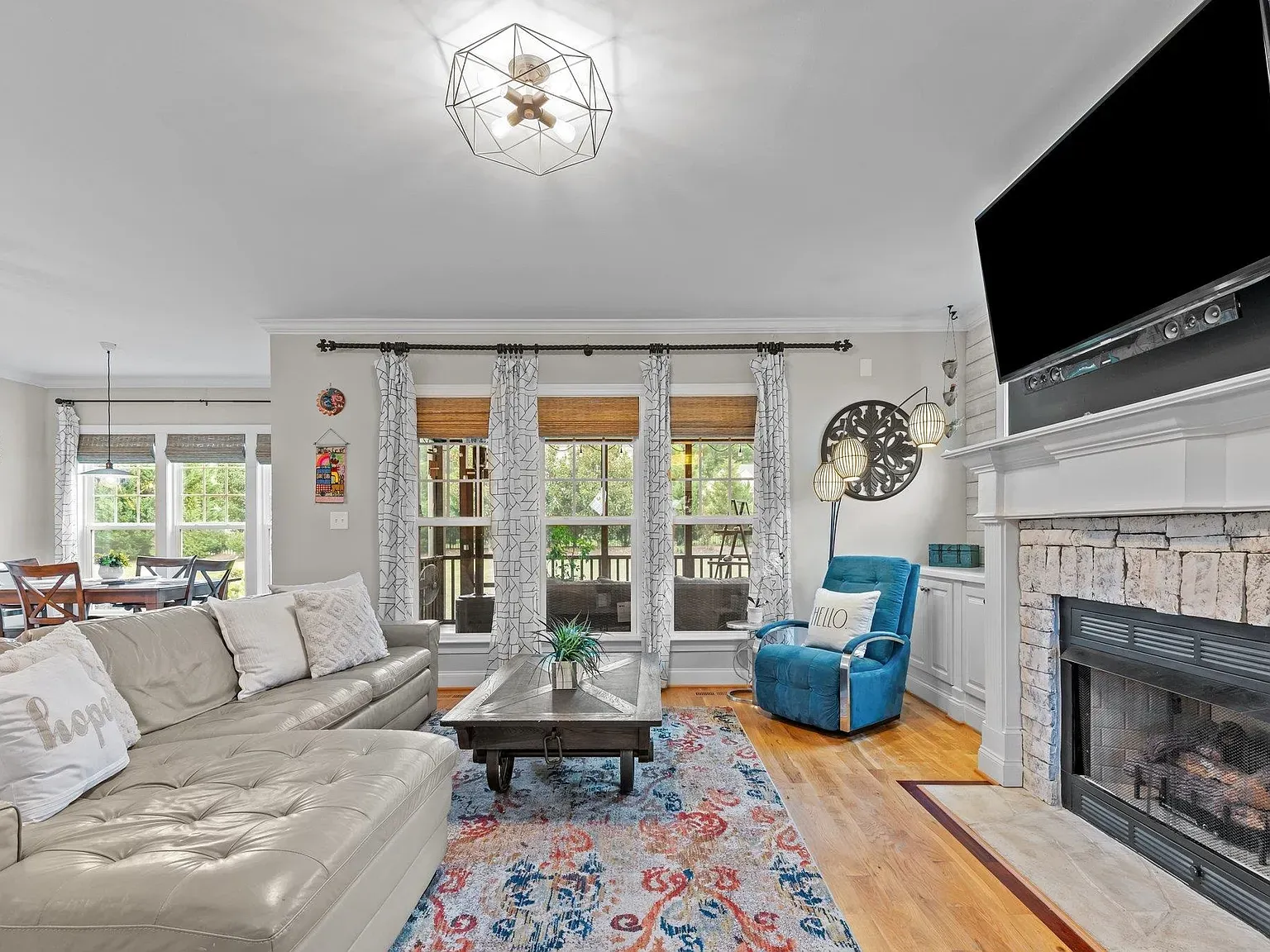 MODERN CRAFTSMAN (33)