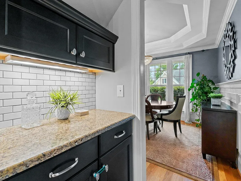 MODERN CRAFTSMAN (34)