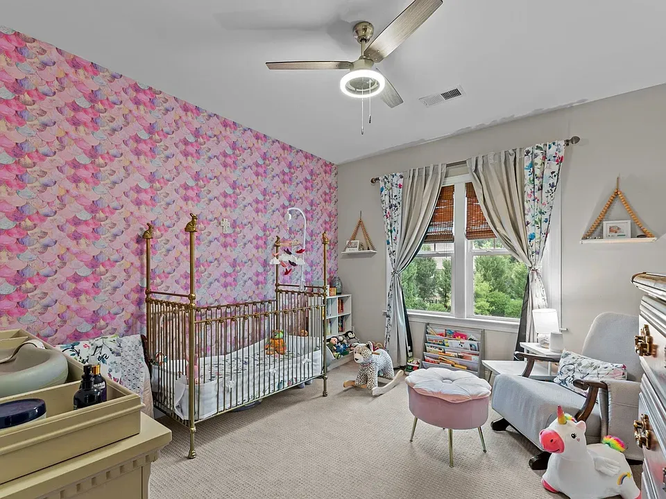 MODERN CRAFTSMAN (39)