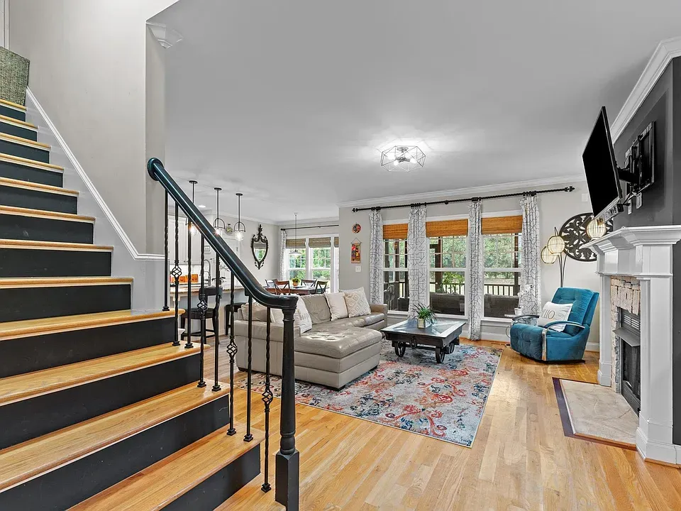 MODERN CRAFTSMAN (41)