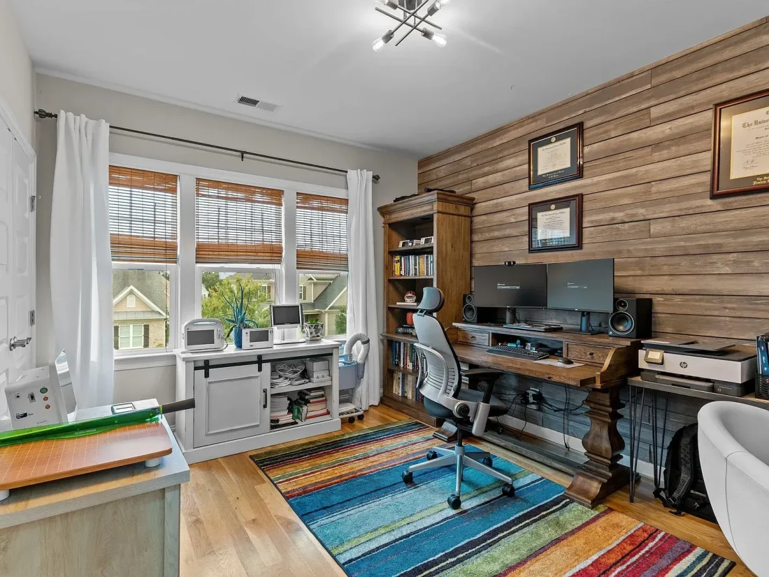 MODERN CRAFTSMAN (44)