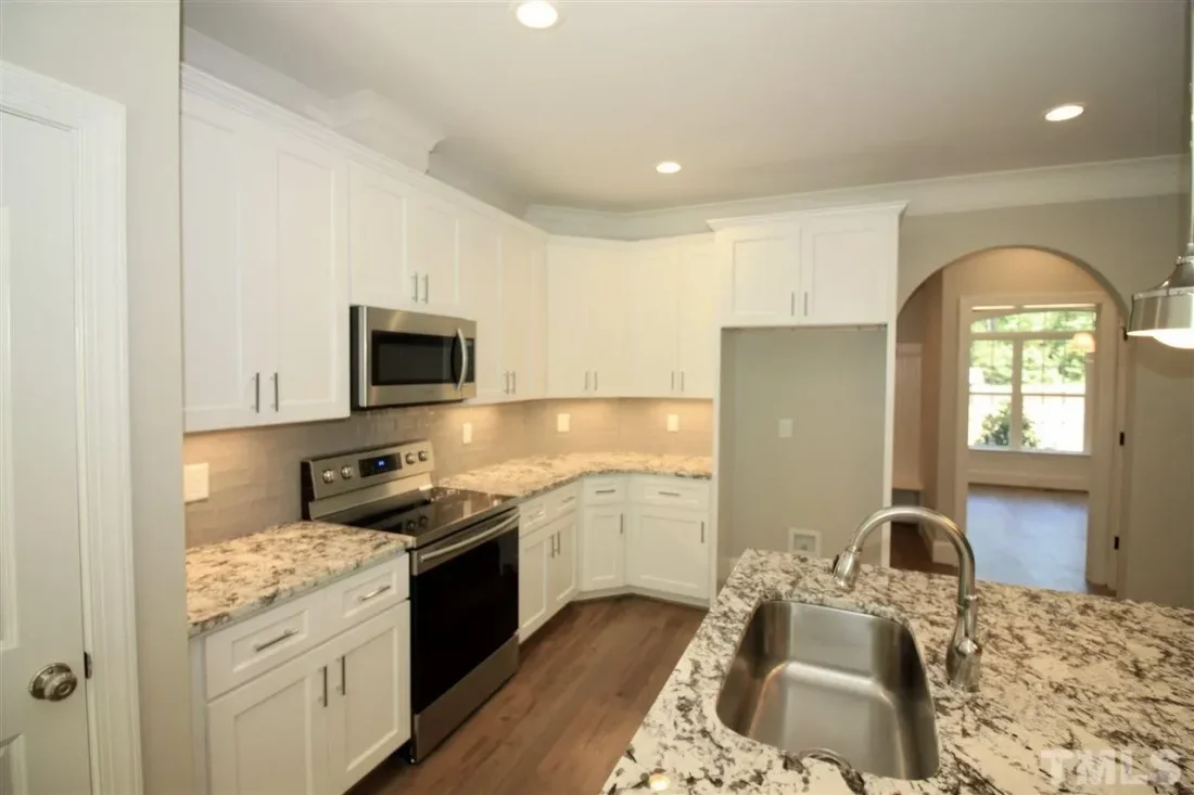 imageye___-_79b023d644b14aefa3883a6f1c559c2bl-m13rd-w1280_h960