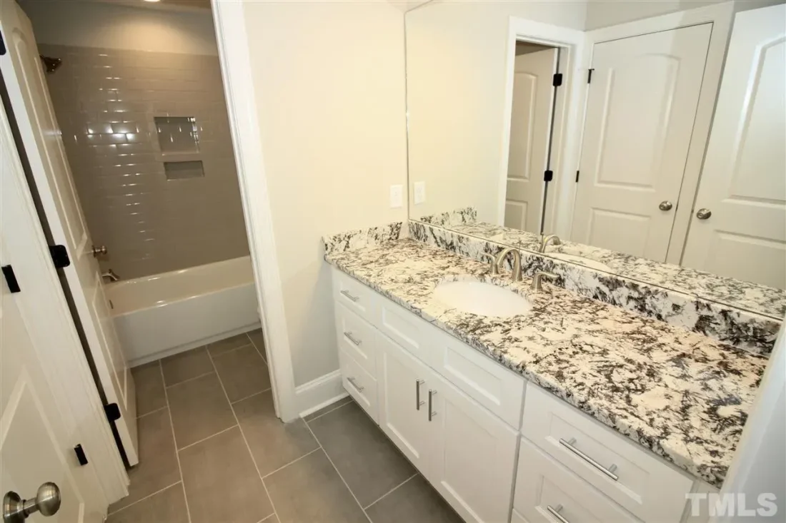 imageye___-_79b023d644b14aefa3883a6f1c559c2bl-m21rd-w1280_h960