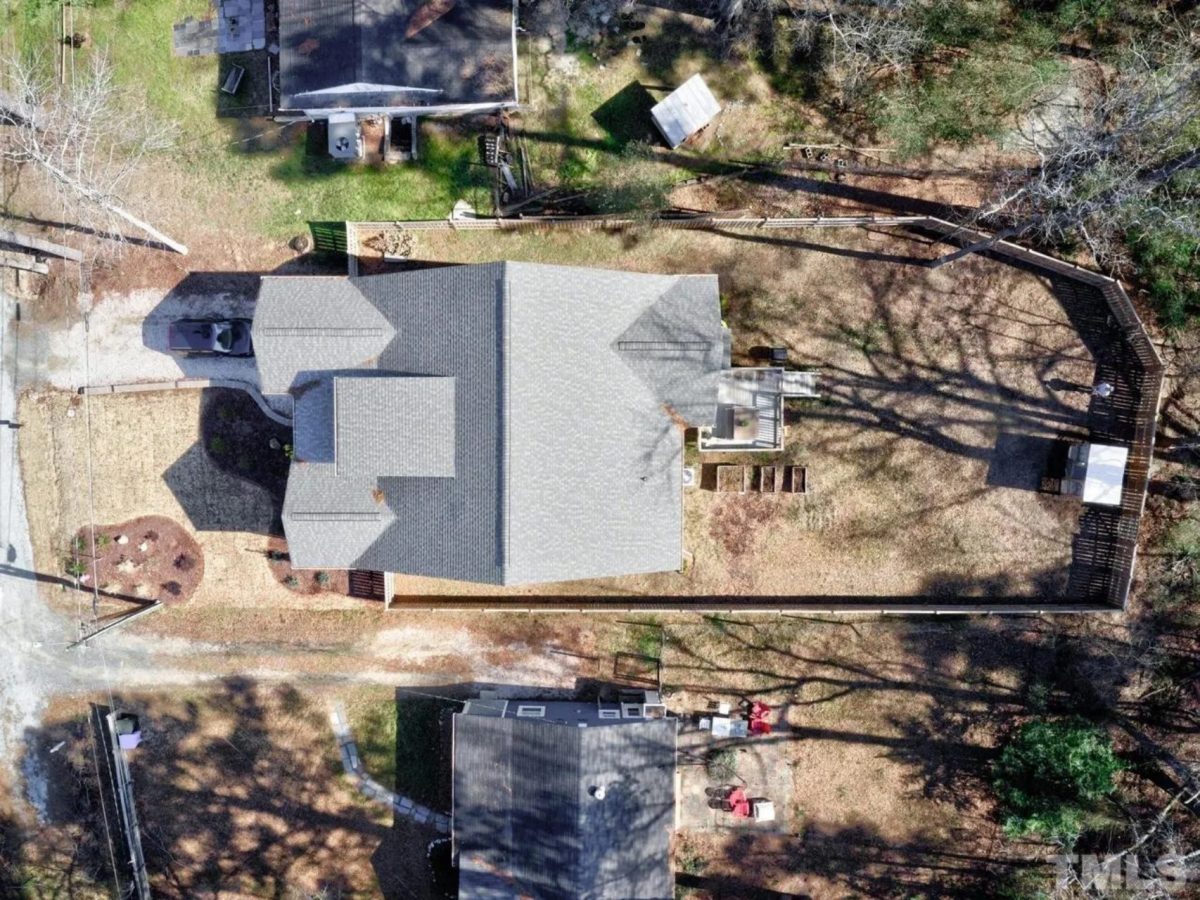 Beautiful Craftsman house Plan with Spacious Floor Design