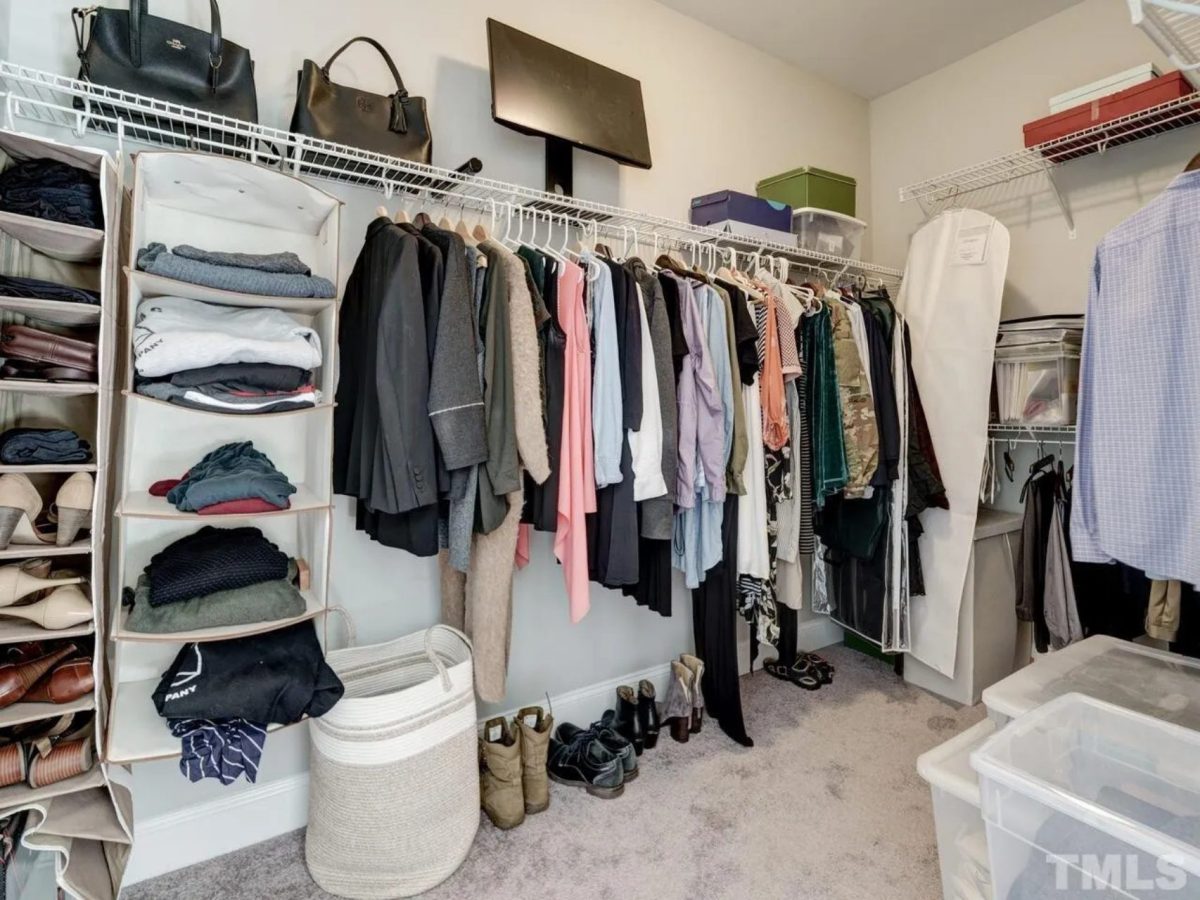 Beautiful Craftsman house Plan with Spacious Floor Design