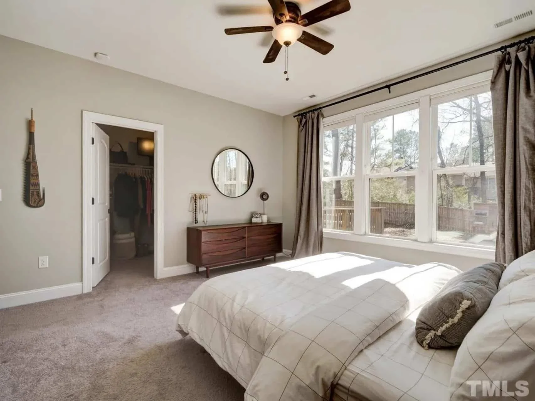 Beautiful Craftsman house Plan with Spacious Floor Design